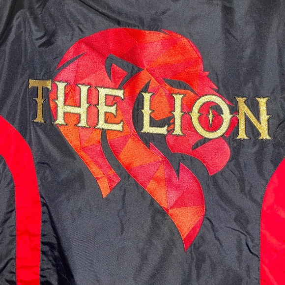 La’s Finest TV SHOW Custom Embroidery Jacket The Lion w/ COA  Sport-Tek Men’s XL - Picture 8 of 10